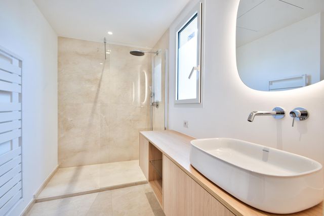 Appartement F3 à vendre - 3 pièces - 88.0 m2 - BEAULIEU SUR MER - 06 - PROVENCE-ALPES-COTE-D-AZUR - Century 21 Lafage Transactions