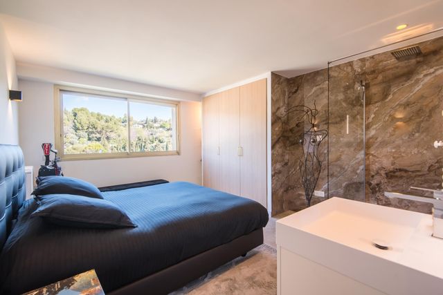 Appartement F4 à vendre - 4 pièces - 98.0 m2 - NICE - 06 - PROVENCE-ALPES-COTE-D-AZUR - Century 21 Lafage Transactions