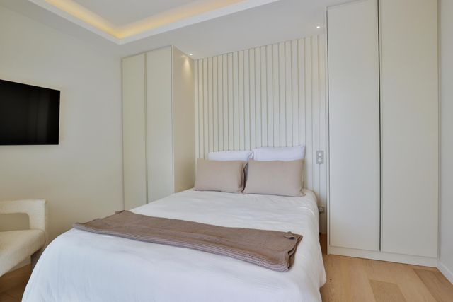 Appartement F3 à vendre - 3 pièces - 73.0 m2 - VILLEFRANCHE SUR MER - 06 - PROVENCE-ALPES-COTE-D-AZUR - Century 21 Lafage Transactions