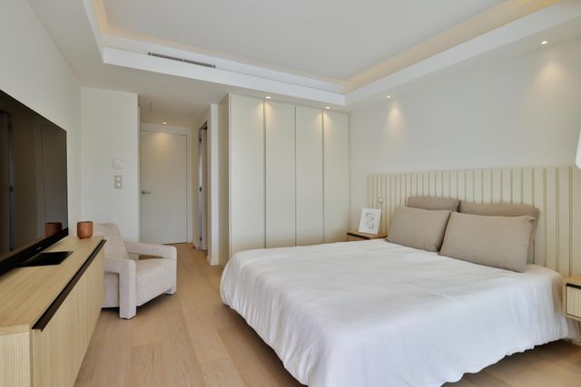 Appartement F3 à vendre - 3 pièces - 73.0 m2 - VILLEFRANCHE SUR MER - 06 - PROVENCE-ALPES-COTE-D-AZUR - Century 21 Lafage Transactions