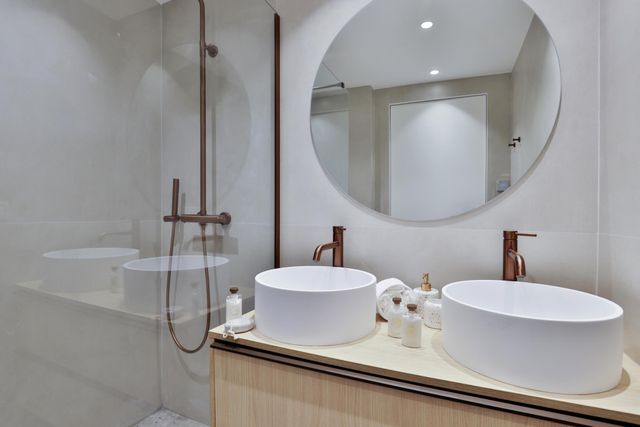 Appartement F3 à vendre - 3 pièces - 73.0 m2 - VILLEFRANCHE SUR MER - 06 - PROVENCE-ALPES-COTE-D-AZUR - Century 21 Lafage Transactions