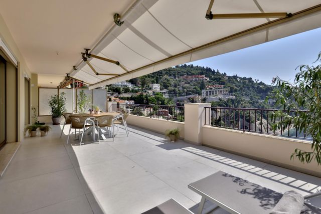 Appartement F3 à vendre - 3 pièces - 73.0 m2 - VILLEFRANCHE SUR MER - 06 - PROVENCE-ALPES-COTE-D-AZUR - Century 21 Lafage Transactions