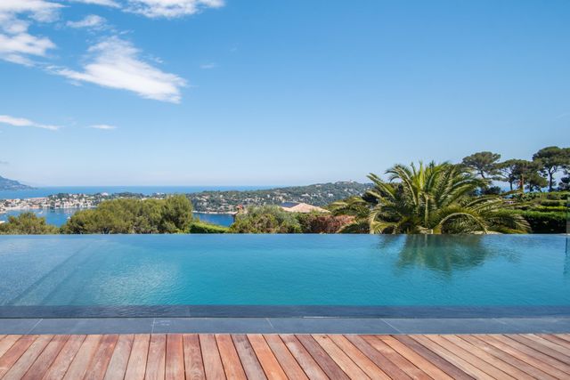 maison à vendre - 8 pièces - 430.0 m2 - NICE - 06 - PROVENCE-ALPES-COTE-D-AZUR - Century 21 Lafage Transactions