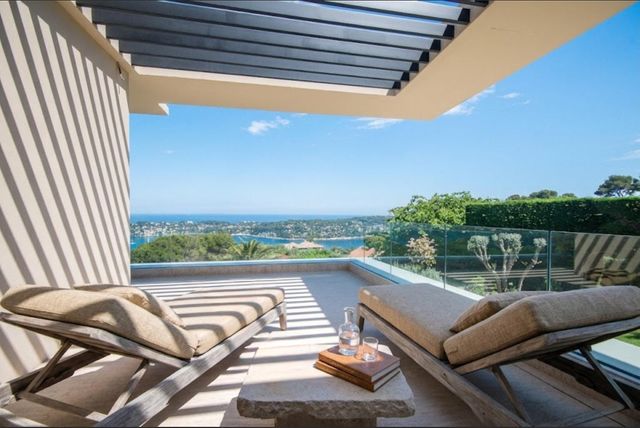 maison à vendre - 8 pièces - 430.0 m2 - NICE - 06 - PROVENCE-ALPES-COTE-D-AZUR - Century 21 Lafage Transactions