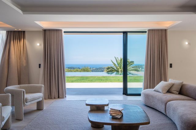 maison à vendre - 8 pièces - 430.0 m2 - NICE - 06 - PROVENCE-ALPES-COTE-D-AZUR - Century 21 Lafage Transactions