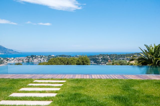maison à vendre - 8 pièces - 430.0 m2 - NICE - 06 - PROVENCE-ALPES-COTE-D-AZUR - Century 21 Lafage Transactions