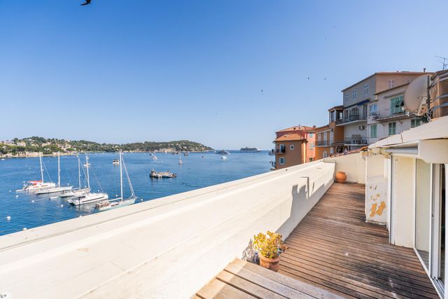 Appartement F3 à vendre - 3 pièces - 108.0 m2 - VILLEFRANCHE SUR MER - 06 - PROVENCE-ALPES-COTE-D-AZUR - Century 21 Lafage Transactions