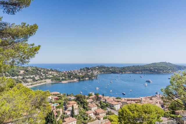 Appartement F3 à vendre - 3 pièces - 79.69 m2 - VILLEFRANCHE SUR MER - 06 - PROVENCE-ALPES-COTE-D-AZUR - Century 21 Lafage Transactions
