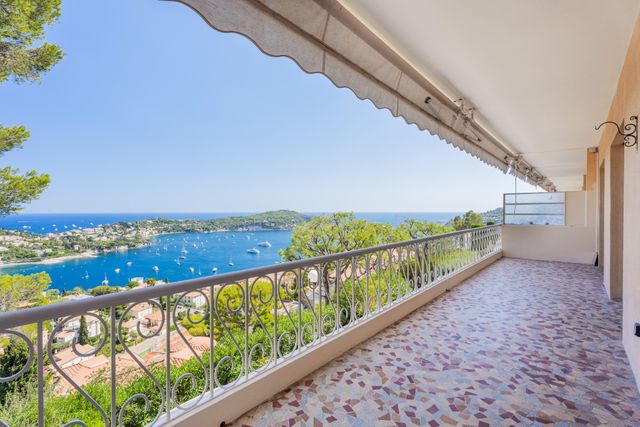 Appartement F3 à vendre - 3 pièces - 79.69 m2 - VILLEFRANCHE SUR MER - 06 - PROVENCE-ALPES-COTE-D-AZUR - Century 21 Lafage Transactions