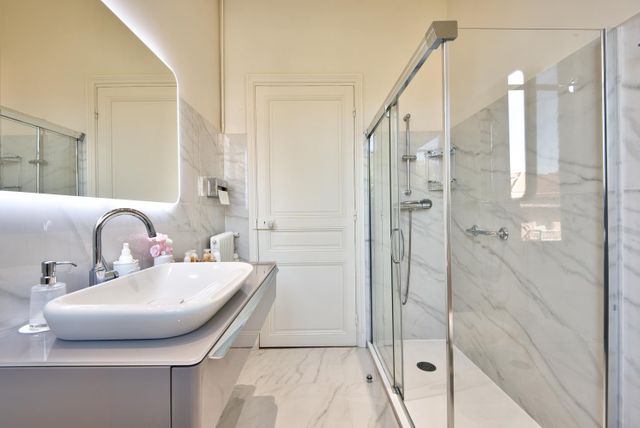 maison à vendre - 8 pièces - 300.0 m2 - BEAULIEU SUR MER - 06 - PROVENCE-ALPES-COTE-D-AZUR - Century 21 Lafage Transactions